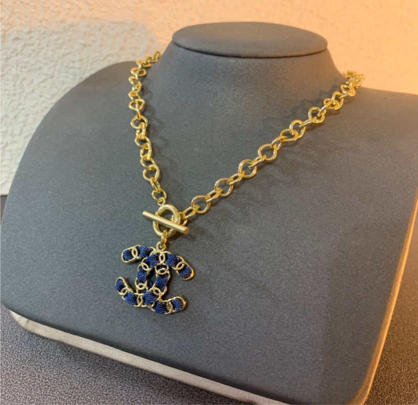 New Chanel woman necklace