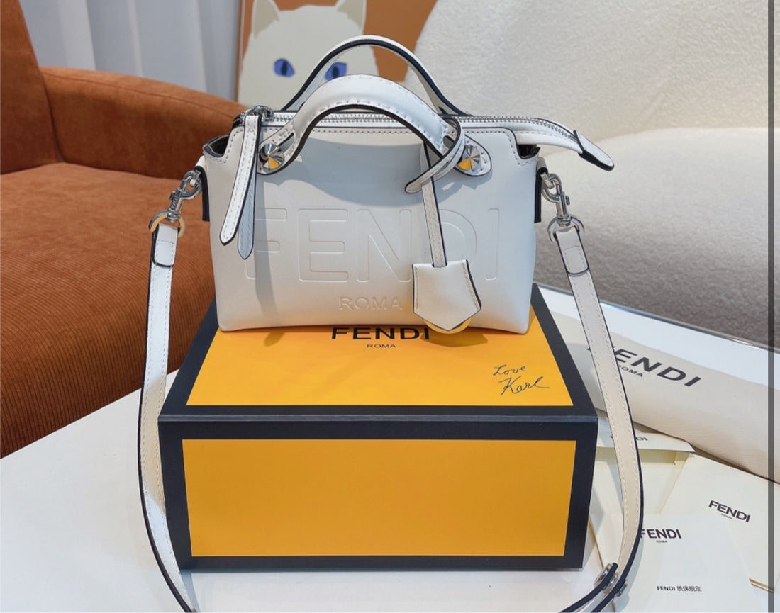 New Fendi woman shoulder handbag