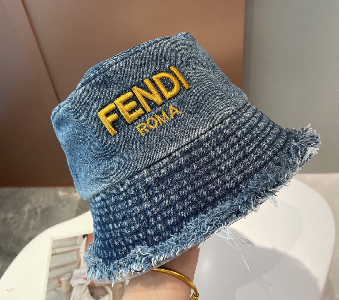 Fendi jean hat