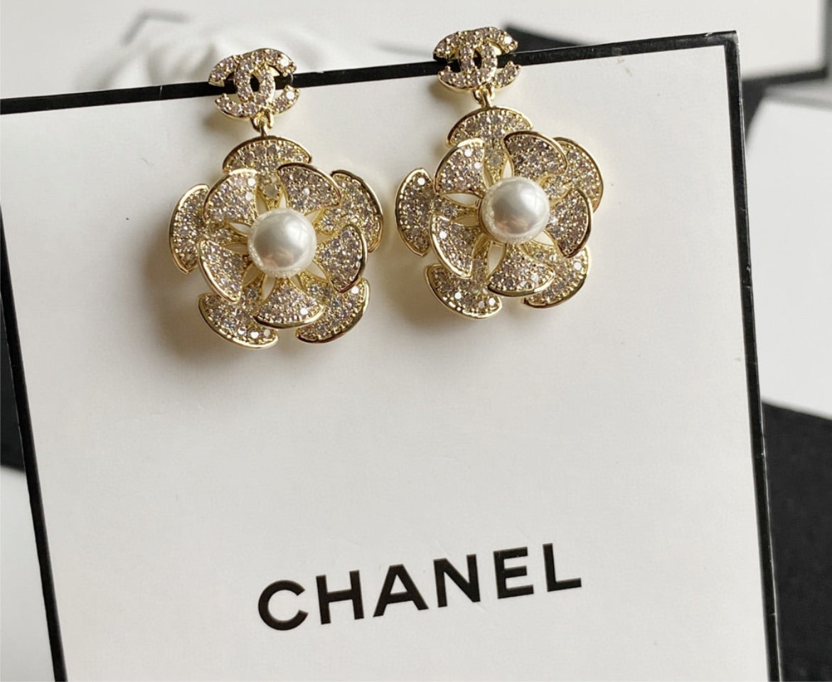 New Chanel flower earring