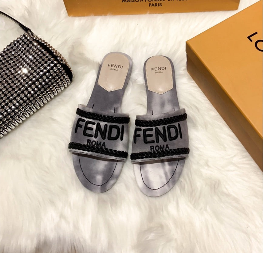 Fendi woman sandal