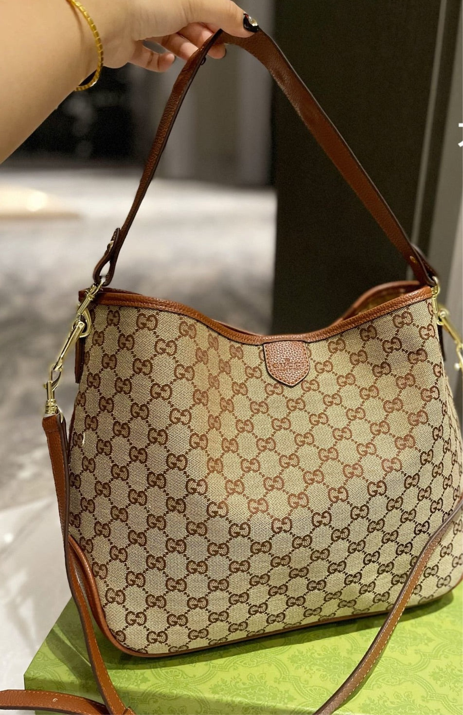New Gucci woman shoulder handbag