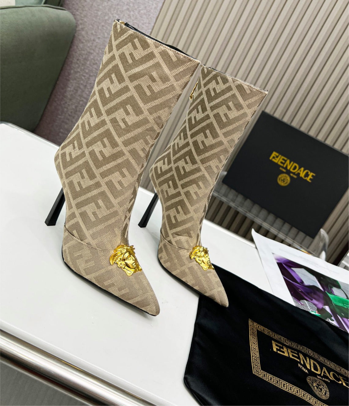 New Fendi woman Boots