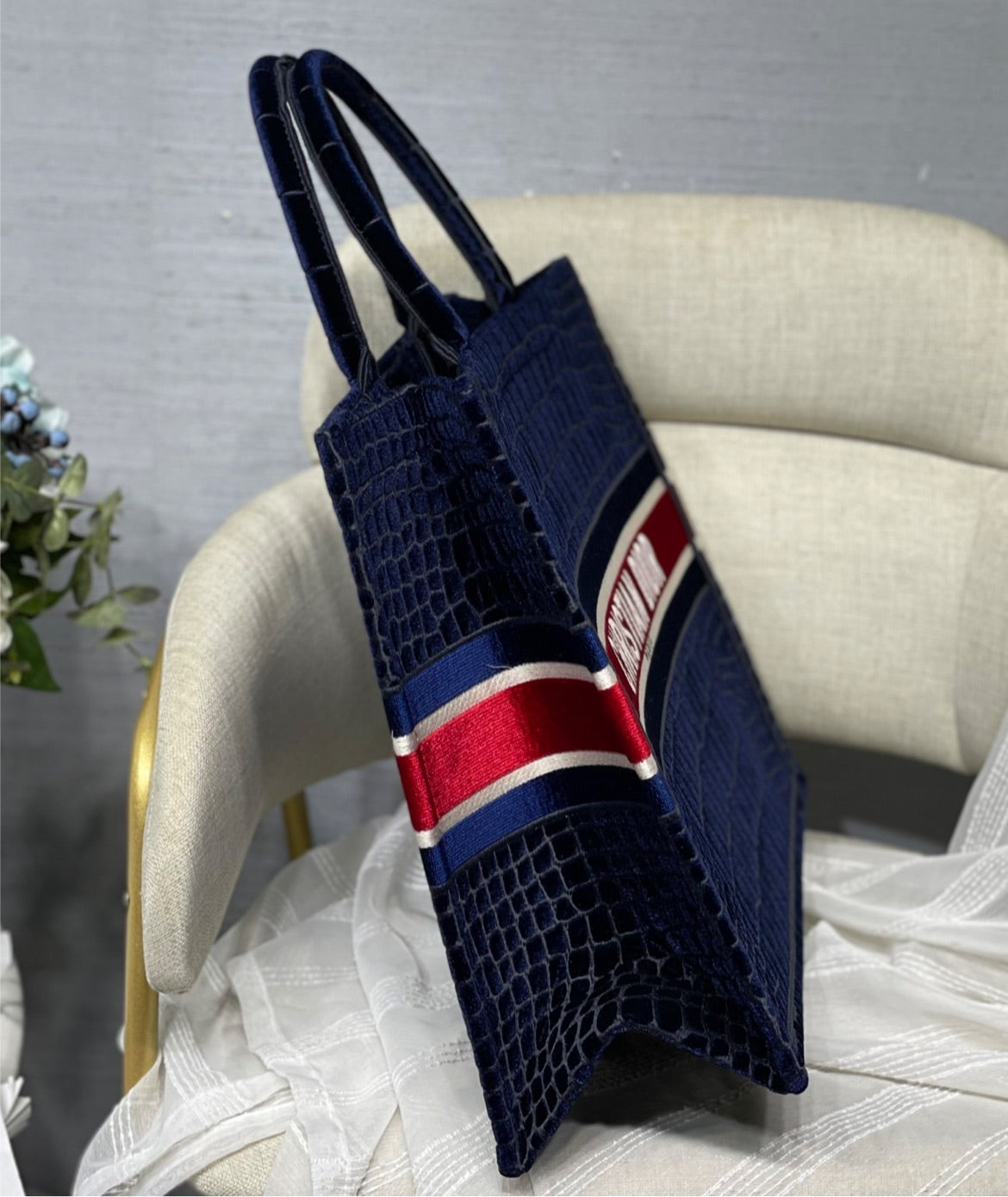 Large Dior woman handbag