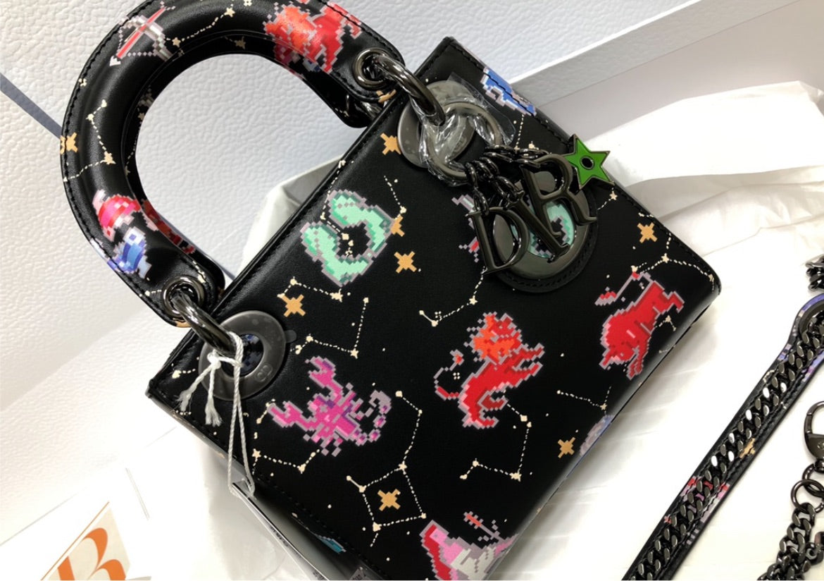 Woman new Dior black handbag