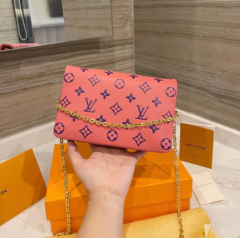 LV woman shoulder handbag
