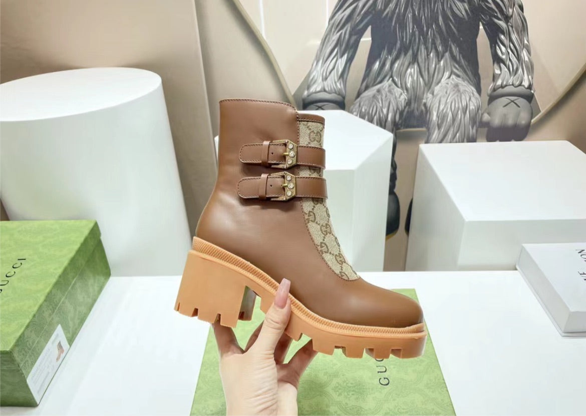 New Gucci woman boots