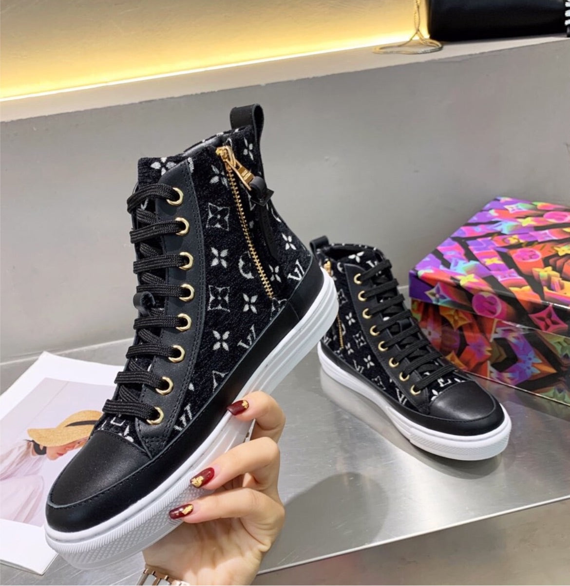New LV Black sneaker