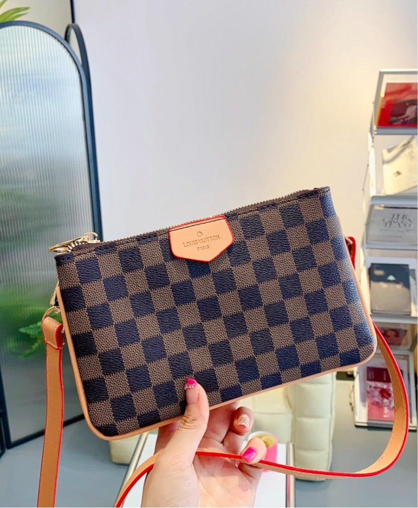 Woman LV crossbody handbags