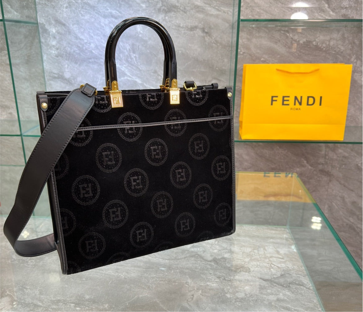 New Large Fendi handbag