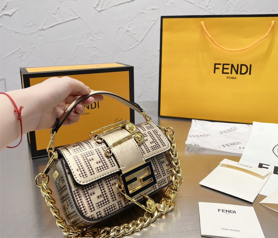 New Fendi woman handbag