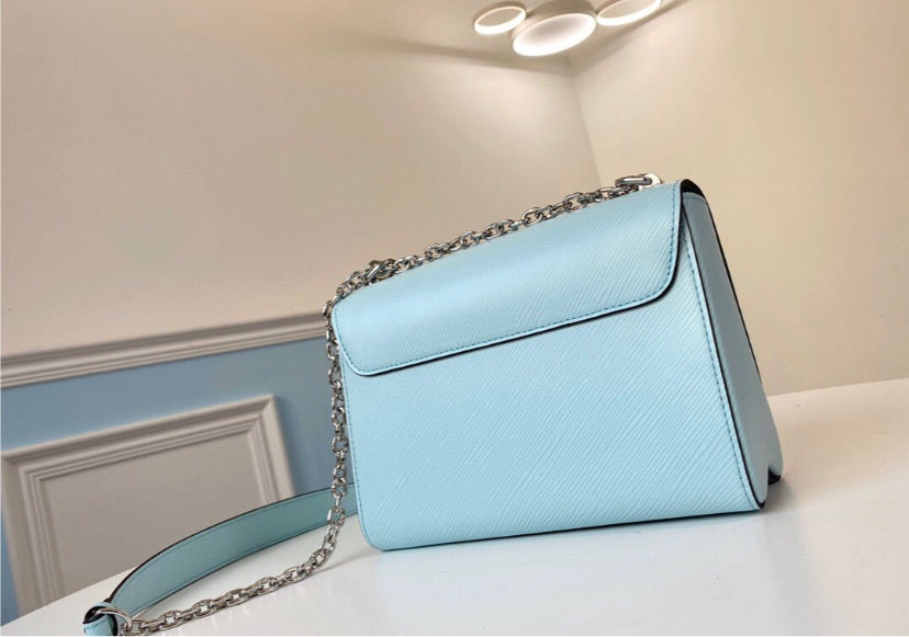 Woman new LV crossbody/shoulder handbag