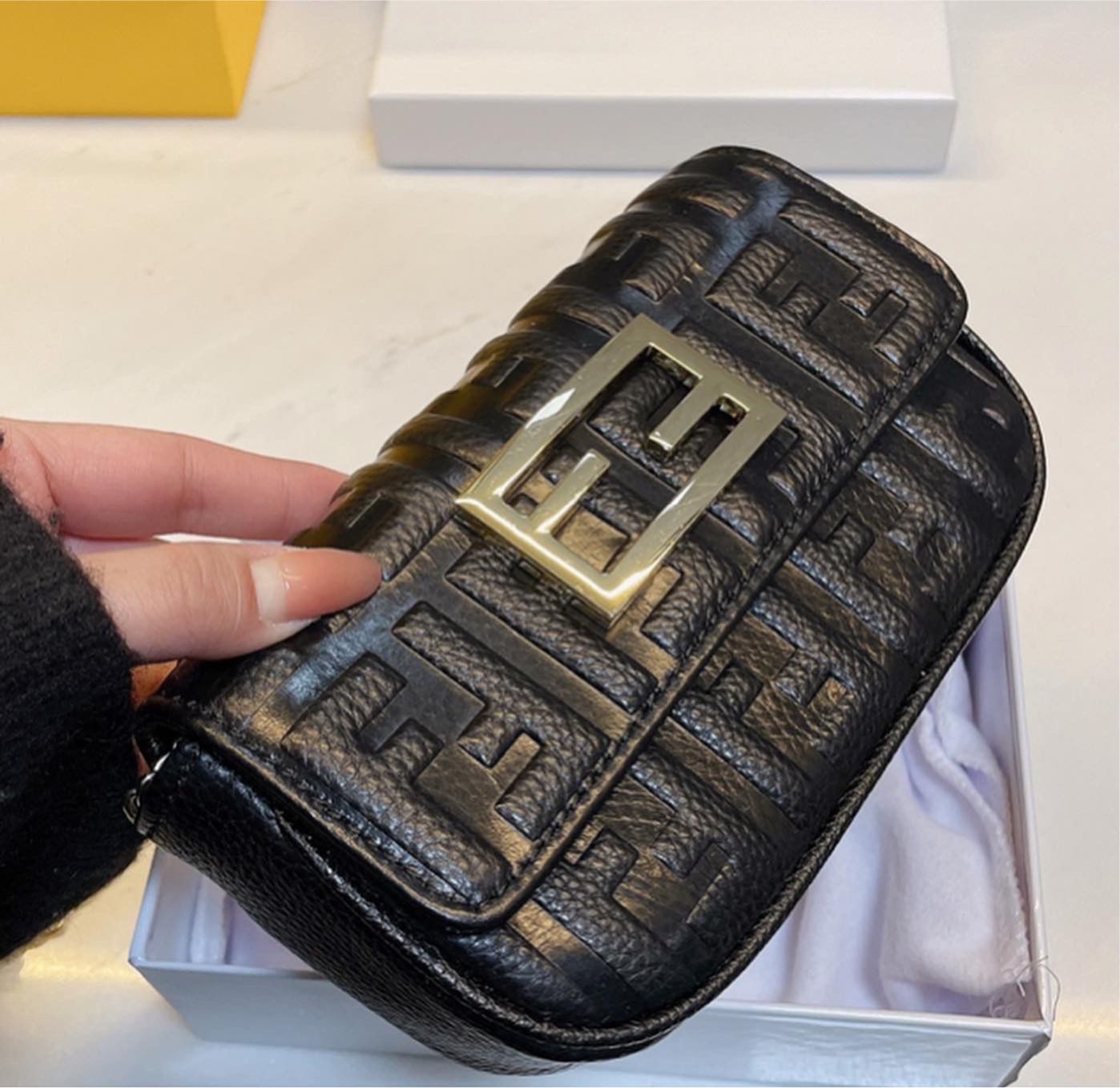 Fendi new 2021 Trendy ladies Handbag