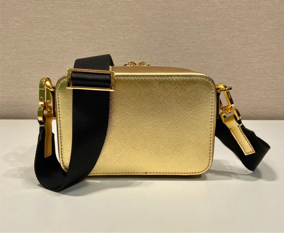 New woman Prada crossbody