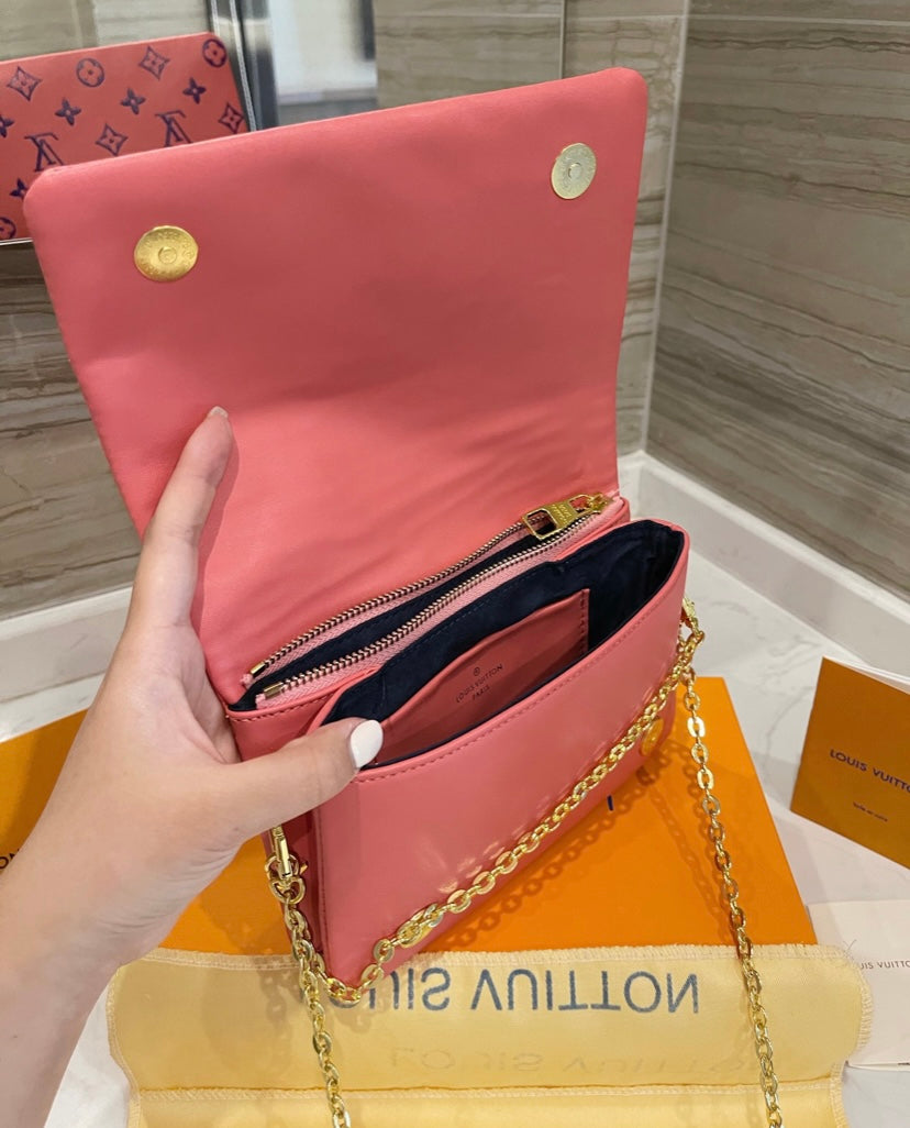 LV woman shoulder handbag