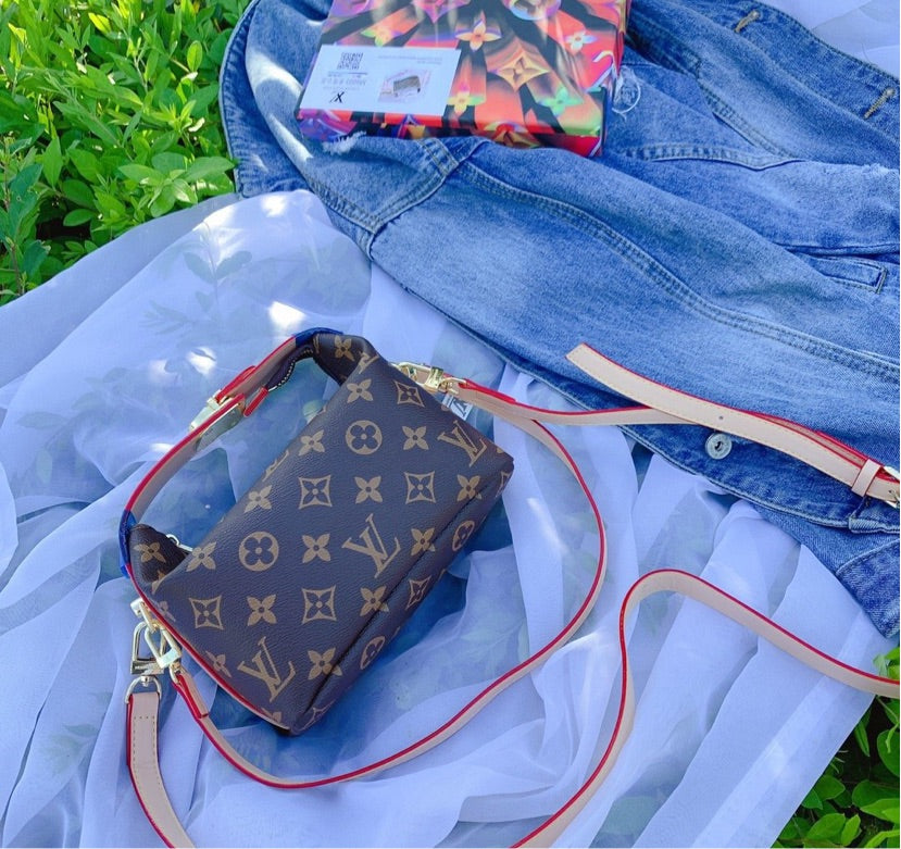 LV woman crossbody /shoulder handbag