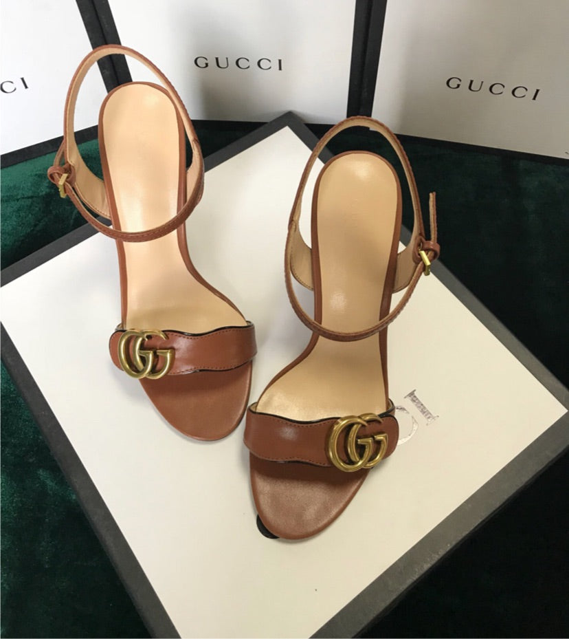 Woman Gucci shoes