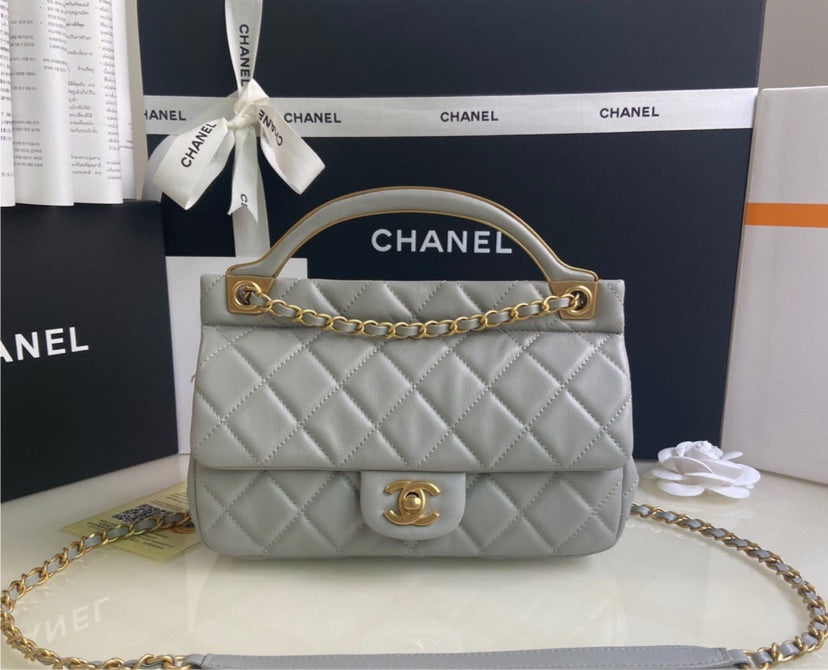 Chanel woman handbag