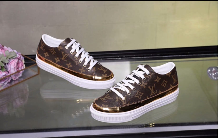 LV low sneakers