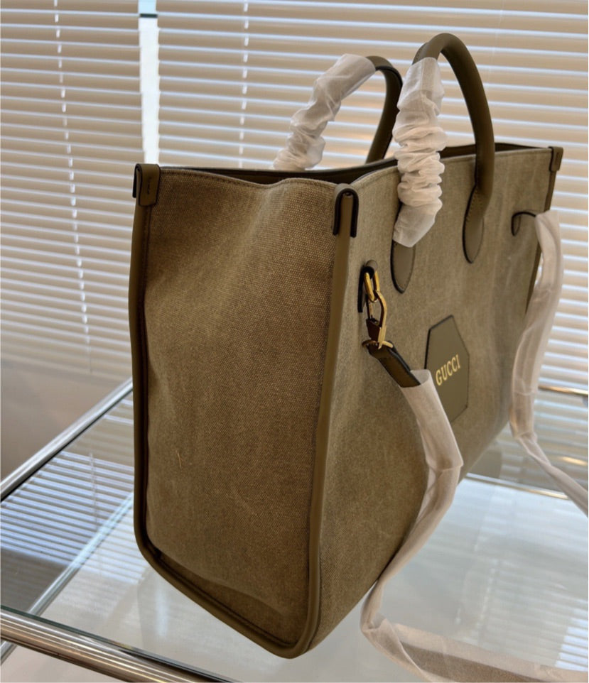 Suede Gucci woman handbag