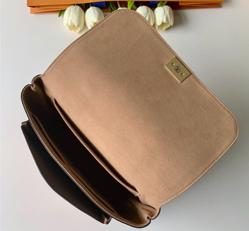 New woman LV shoulder bag