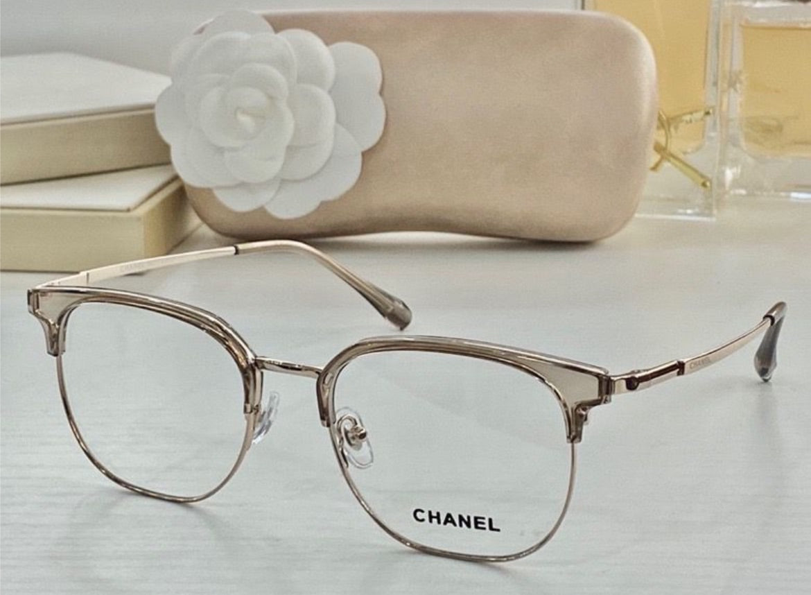 Chanel woman Eye wear