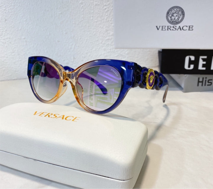 Woman Versace sunglasses
