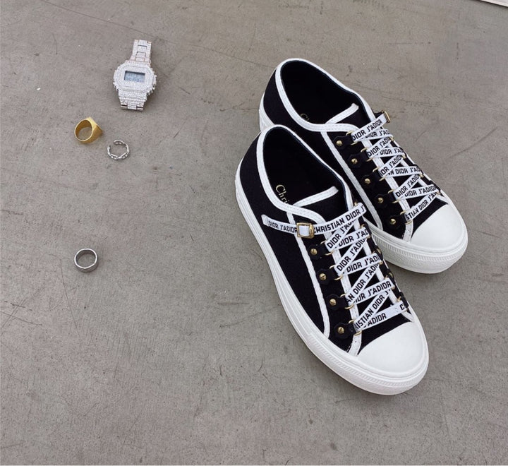 New woman Dior sneaker