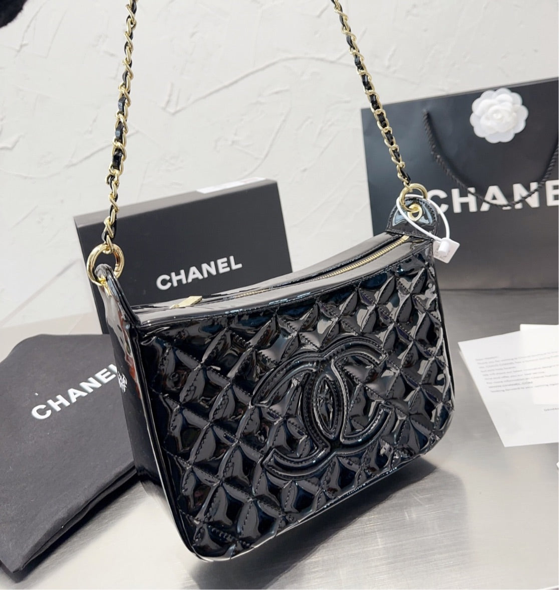 Patten leather Chanel woman handbag